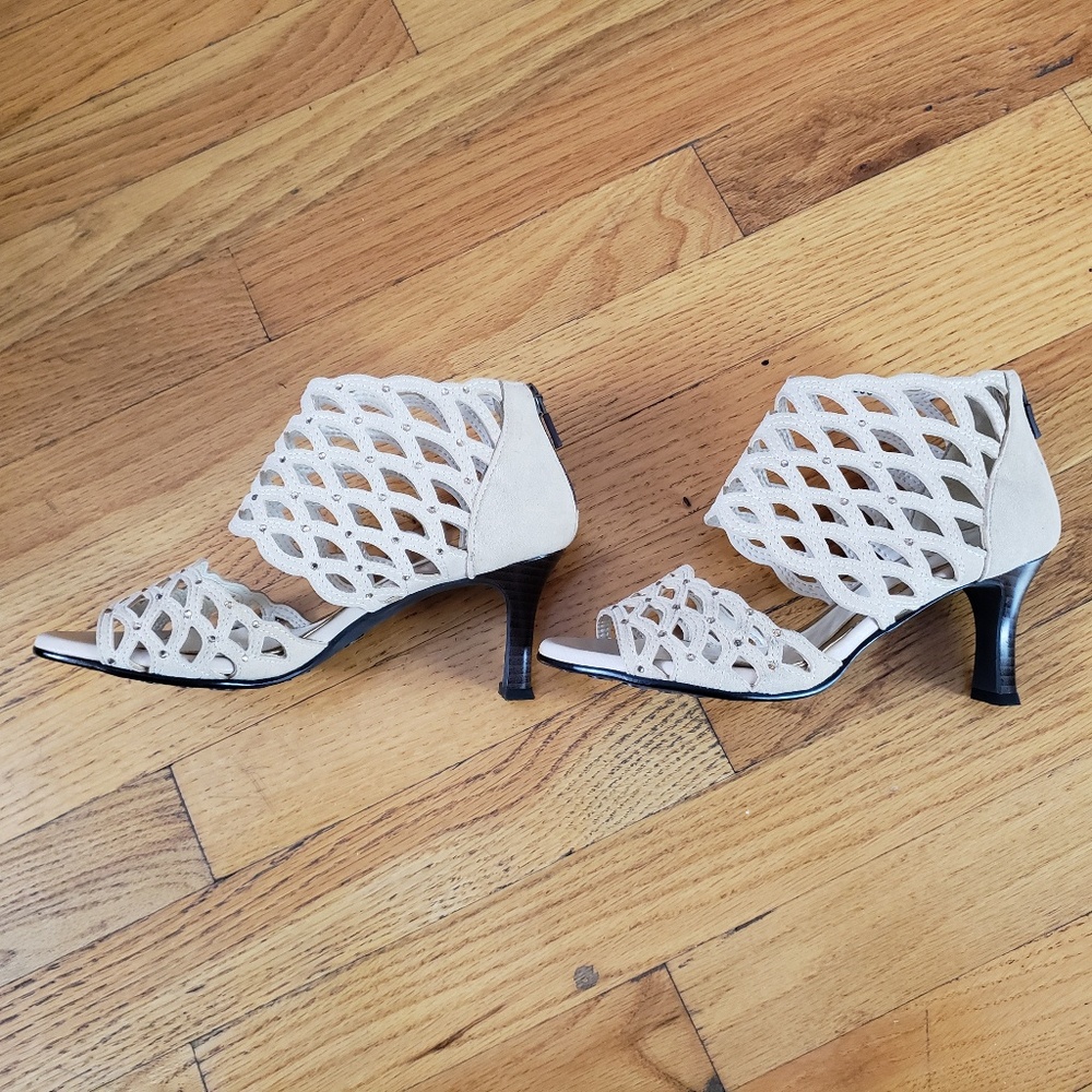 Sandals - Picture 3 of 3